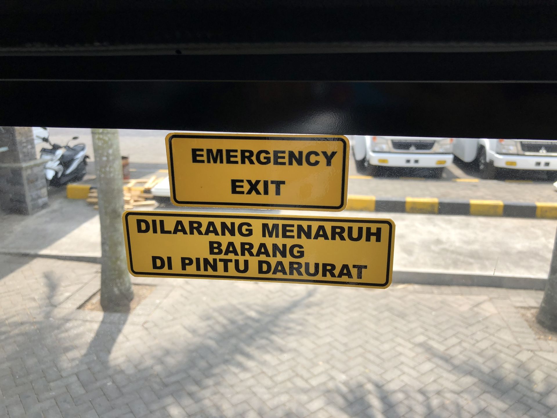 Stiker Keselamatan